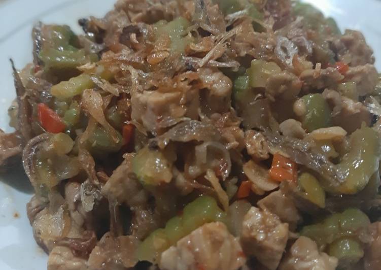 Tumis pare tempe teri