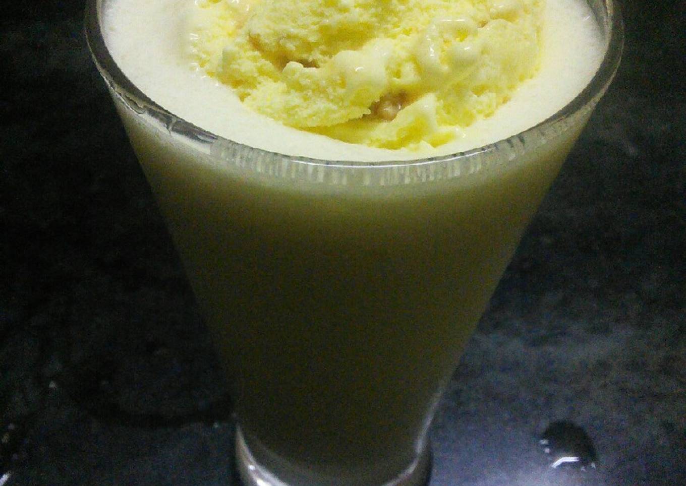 Butterscotch milkshake