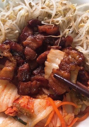 Hình của món Ba chỉ om xì dầu chua ngọt.