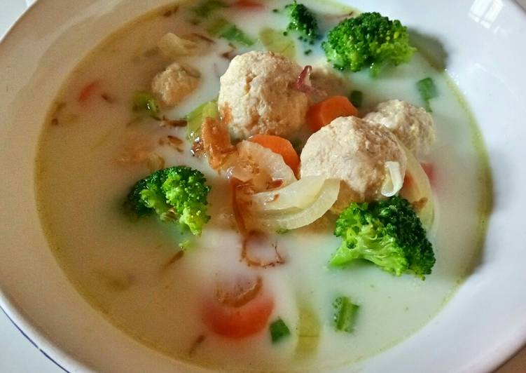 Bakso Kakap Kuah Susu