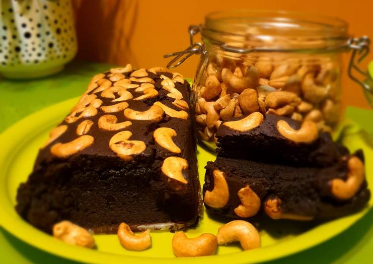 Cara Gampang Membuat Keto Fudge Brownies Mede yang Lezat Sekali