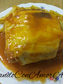 Una foto de Sándwich francesinha