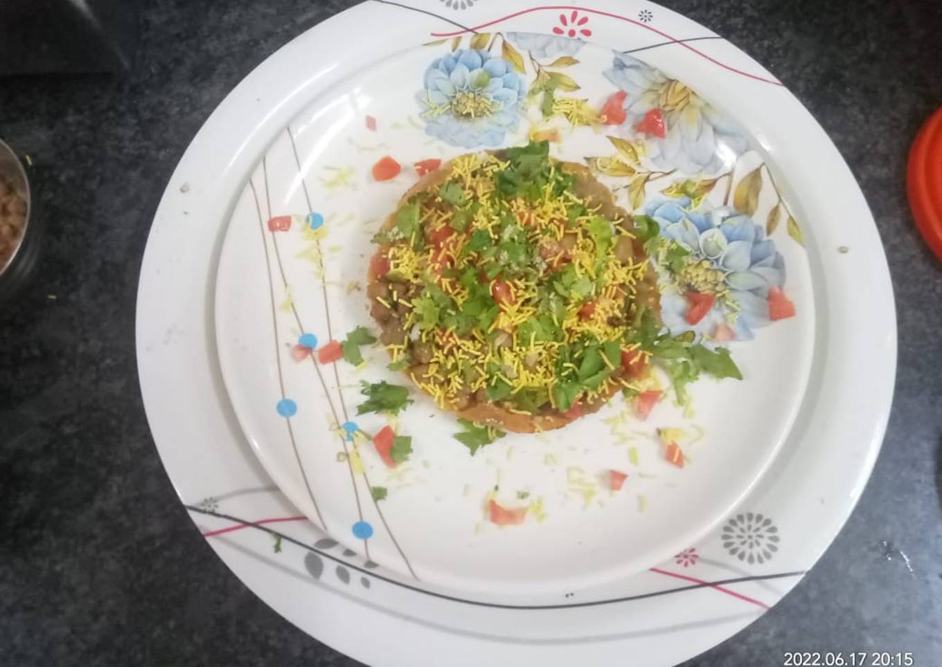 Channa chat in fried roti plate