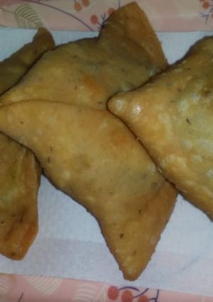 A picture of Allu ke samosy.