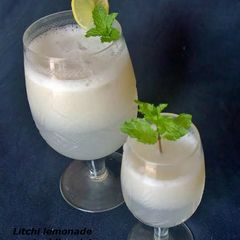 A picture of Litchi lemonade.