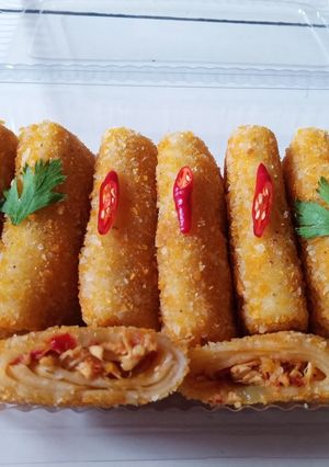 Foto resep Risol ayam suwir pedas