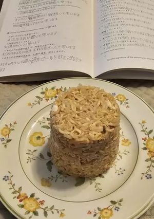 A picture of Teriyaki Fried Rice Noodle Cup.