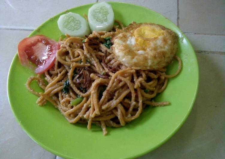 Mie kuning goreng