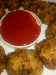 A picture of Crunchy rice balls.