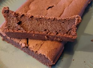 Une photo de Gâteau au chocolat sans lactose à la compote de pommes