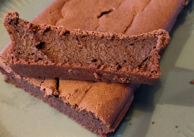 Gâteau au chocolat sans lactose à la compote de pommes