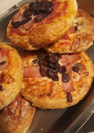 Φωτογραφία της συνταγής Πιτσάκια ατομικά 😋🥰