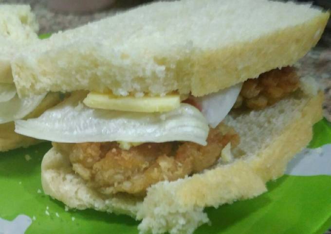 Steps to Make Super Quick Homemade Fried chicken sandwich