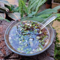 A picture of Vegetable stock-hot & sour soup.