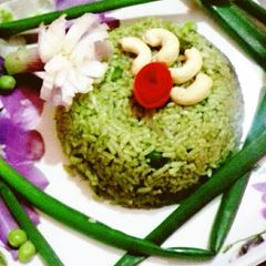 A picture of Green rice.