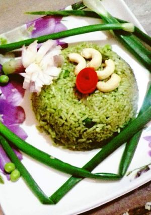 A picture of Green rice.