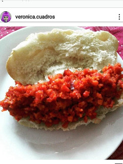 Una foto de Pan con Salchicha Huachana