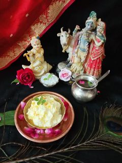 मक्खन मिश्री (makhan mishri recipe in HIndi) रेसिपी मुख्य फोटो