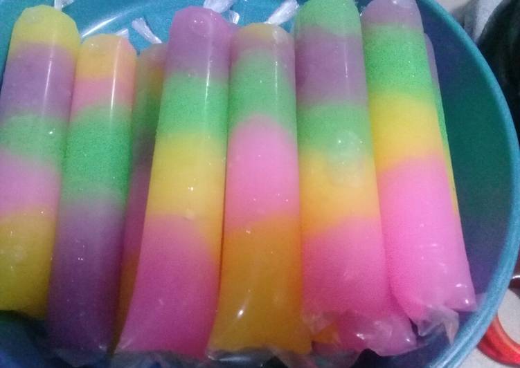 Cara Memasak Es Mambo Pelangi Yang Gurih