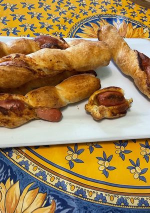 Une photo de Feuilletés épicés aux minis saucisses, origan, moutarde fine et parmesan