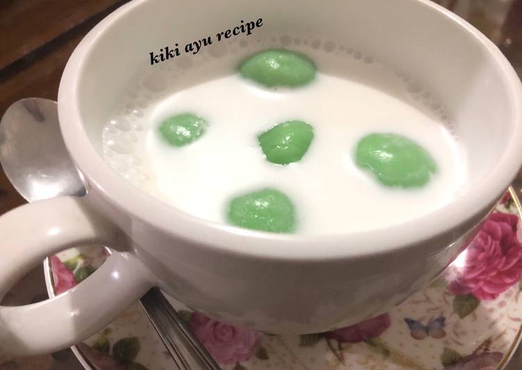 resep cara membuat Kleci Mandi (Klepon Bugis Poci)