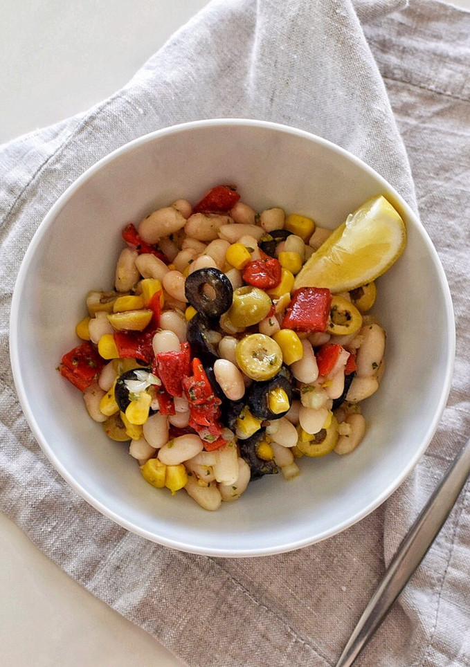 Una foto de Ensalada de Alubias Blancas