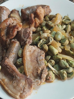 Una foto de Panceta con butifarra blanca (aprovechamiento)