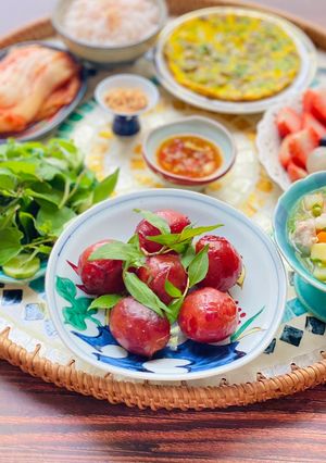 Hình của món Lạp Xưởng Hồ Lô Chiên.