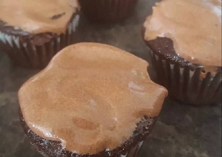 Easiest Way to Make Homemade Chocolate Cupcakes