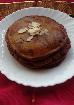 A picture of Sweet pearl millet flat bread.