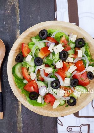 Hình của món Salad Hy Lạp - Greek Salad.