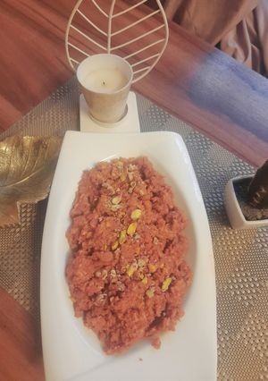 A picture of Gajar ka halwa with peels.