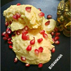 Mango curd ice cream A picture of Mango curd ice cream.