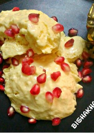 A picture of Mango curd ice cream.