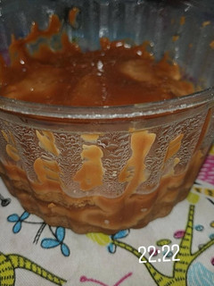 Una foto de Postre frío con vainillas y dulce de leche