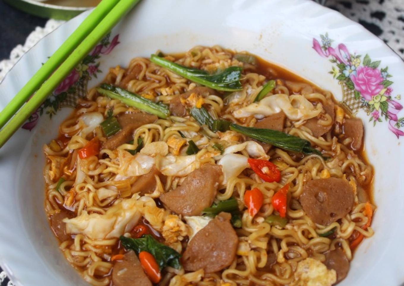 Indomie Nyemek Ala Warkop