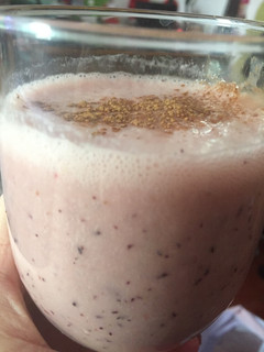Una foto de Smoothie arándanos, fresa