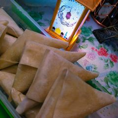Frozen Aloo samosa(ramzan ki tayari) A picture of Frozen Aloo samosa(ramzan ki tayari).