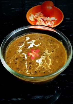A picture of Dal Makhani.
