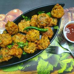 A picture of Drumstick Flower Fritters.