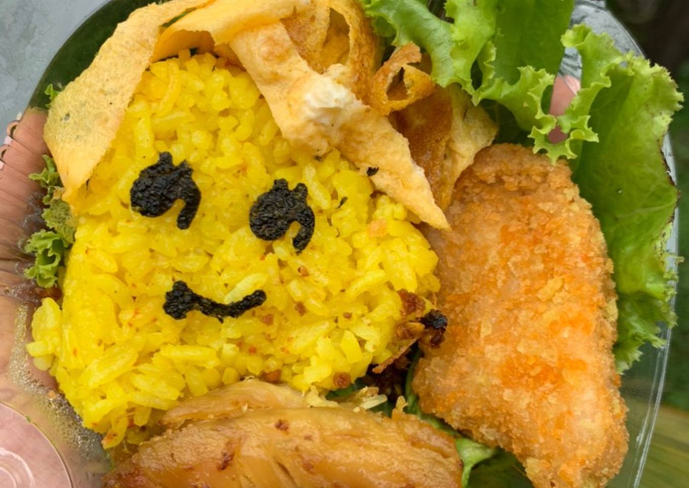 Bento nasi kuning