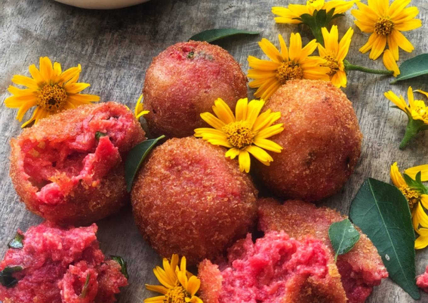 Beetroot cheese croquettes