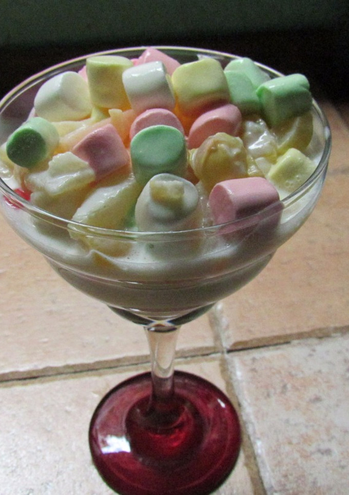 Una foto de Ensalada de Bombón (receta día del niño)