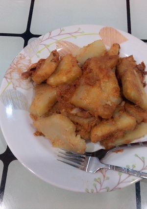 A picture of Coated fried yam.