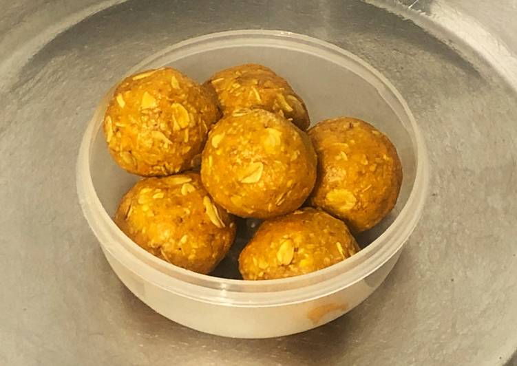 Simple Way to Make Super Quick Homemade Doggy Treat Balls