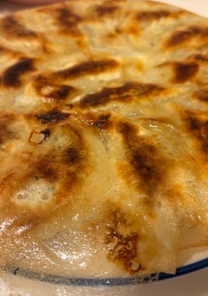A picture of Super Easy Chive Dumplings with Crispy Wings.