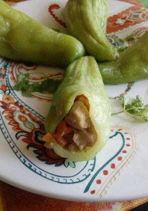 Una foto de Caiguas rellenas de pollo con zanahorias