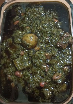 عکسی از دستور خورشت قورمه سبزی با کرفس مجلسی