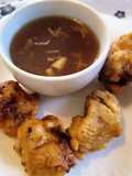 Dados de cerdo crocantes con salsa agridulce