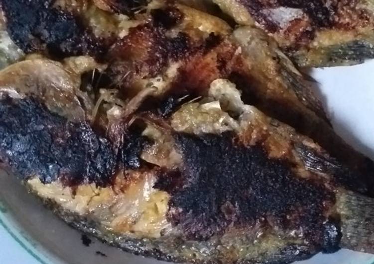 Ayam bakar mujaer